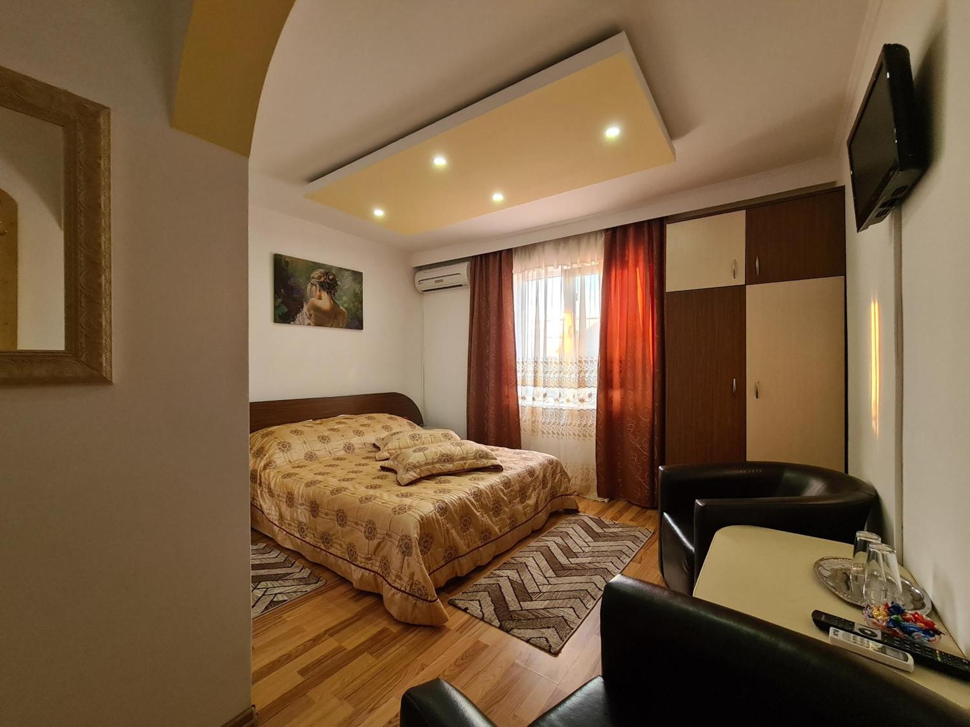 Casa Bianca Hotel Două Mai Екстериор снимка