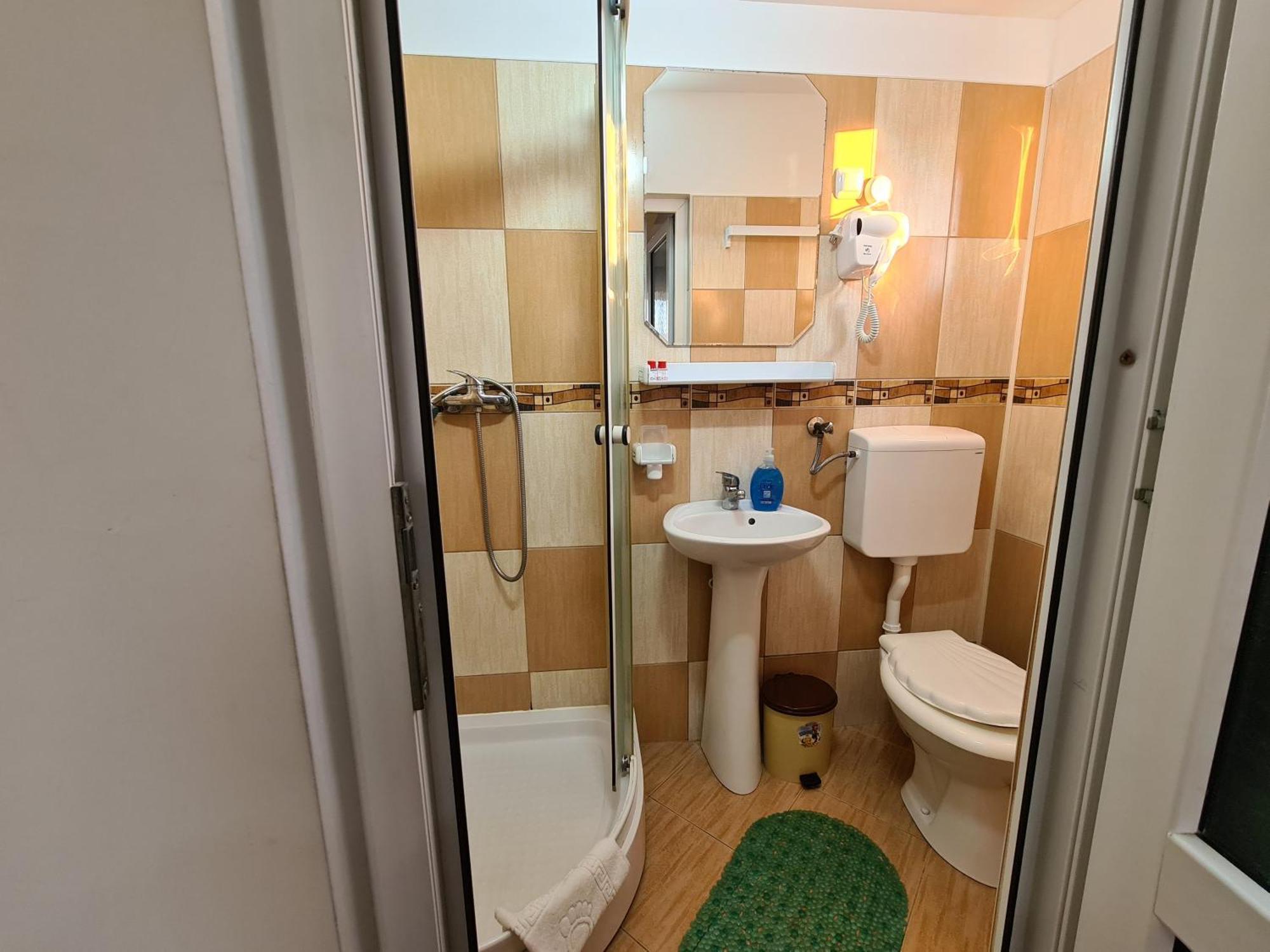 Casa Bianca Hotel Două Mai Екстериор снимка
