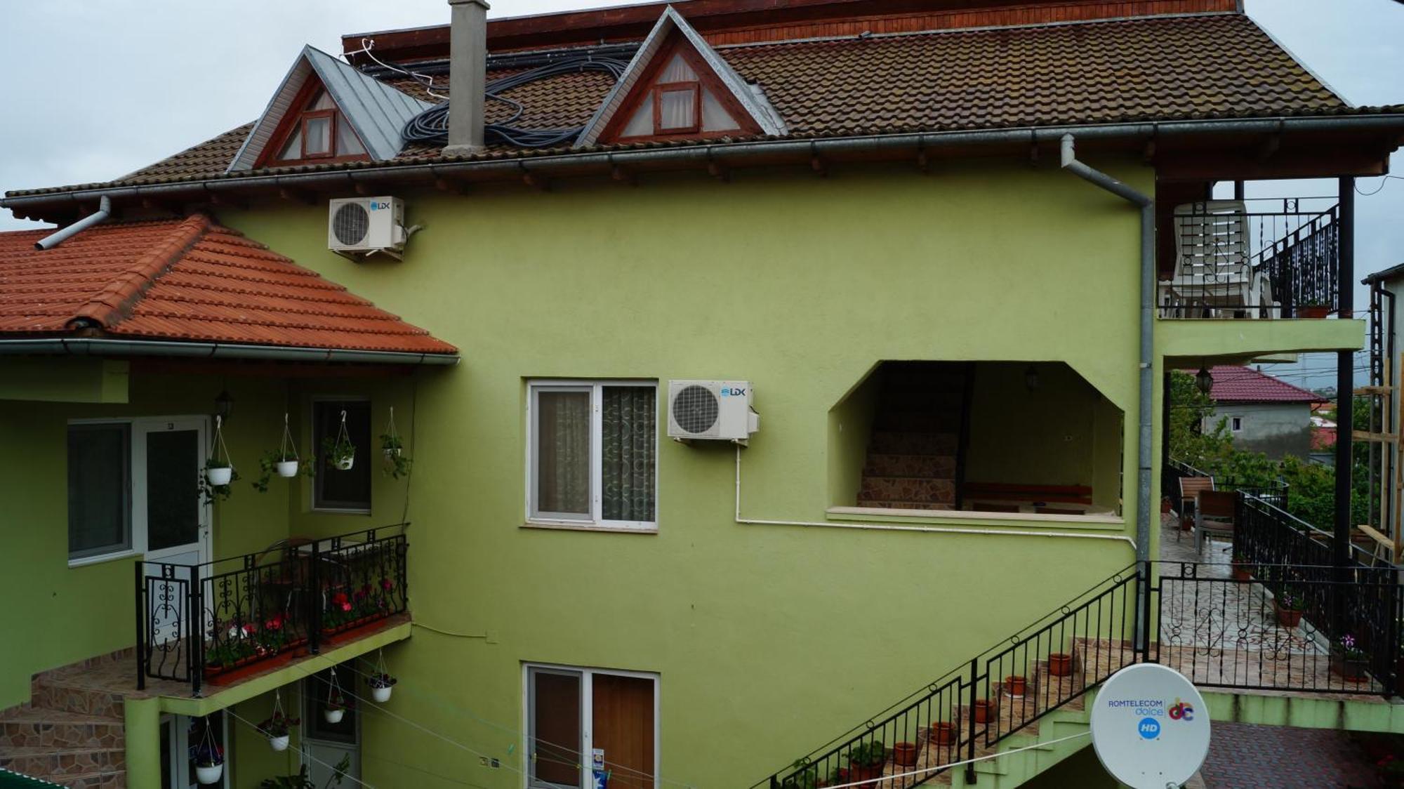Casa Bianca Hotel Două Mai Екстериор снимка