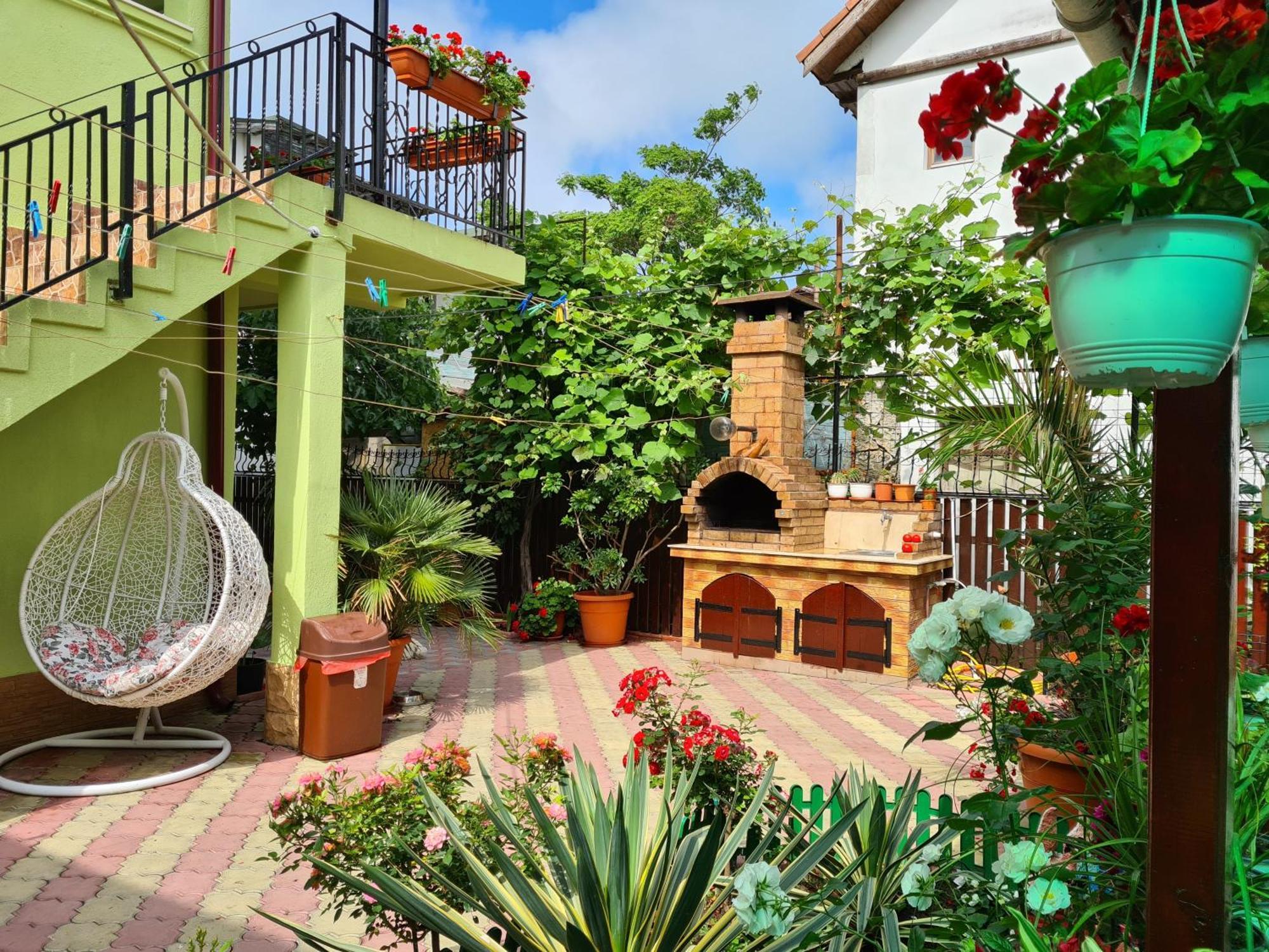Casa Bianca Hotel Două Mai Екстериор снимка