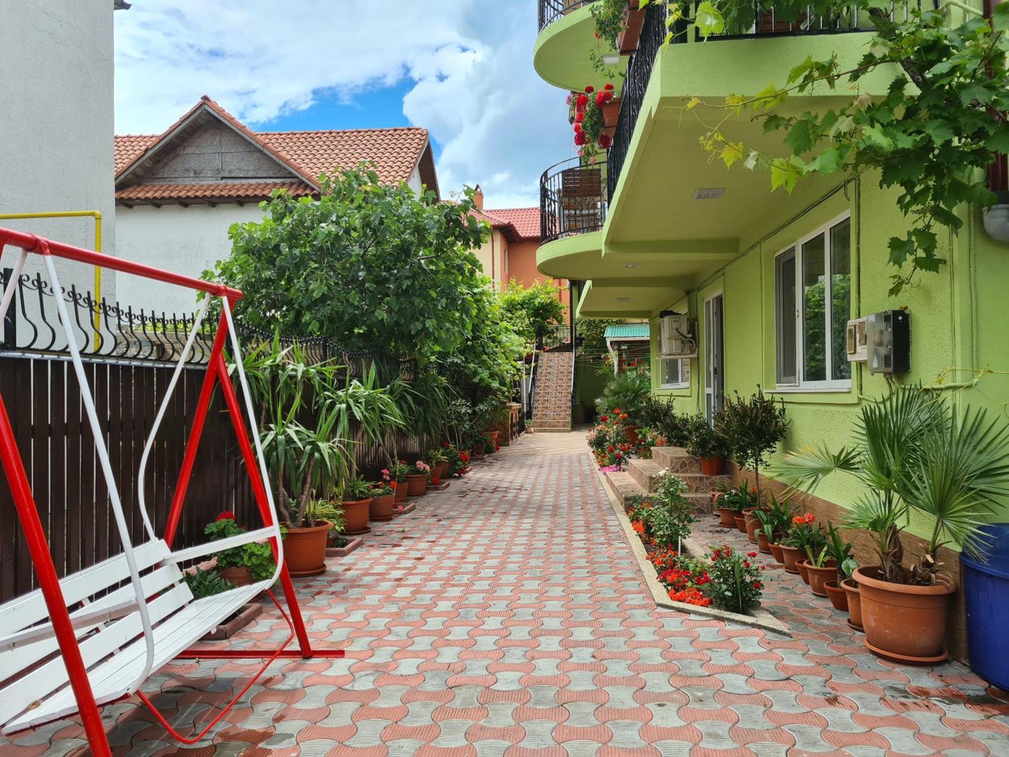 Casa Bianca Hotel Două Mai Екстериор снимка