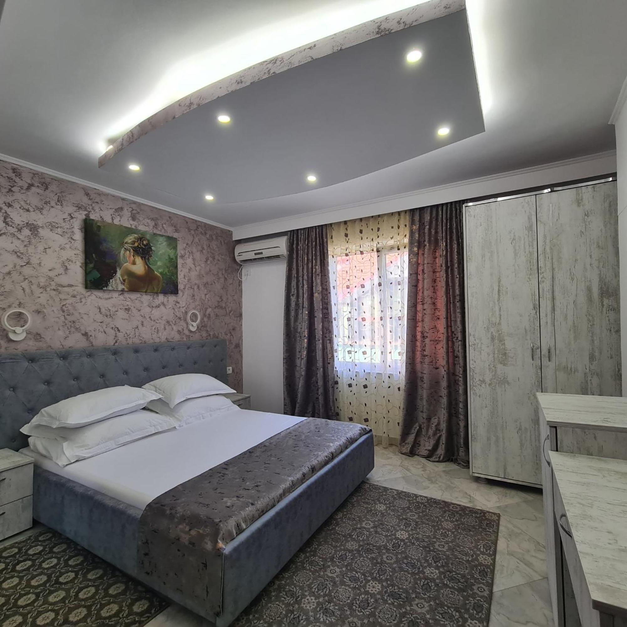 Casa Bianca Hotel Două Mai Екстериор снимка